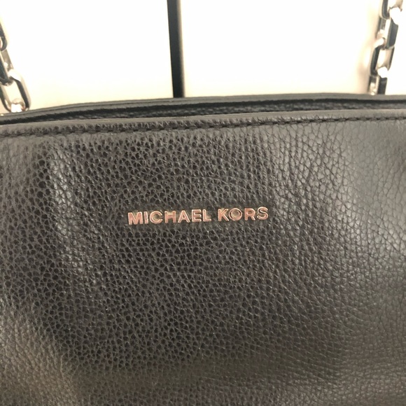 Michael Kors Chain Mercer Tote Handbag - Picture 2 of 7